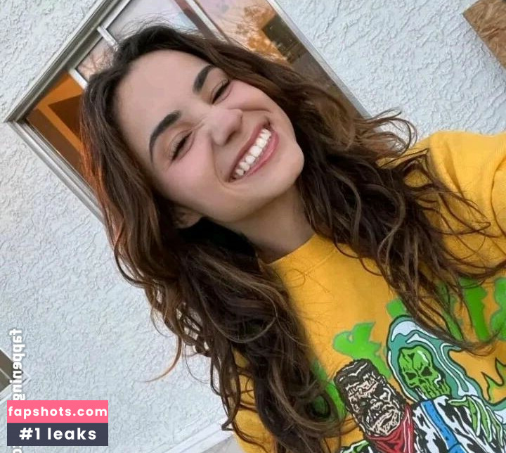 Erica Bean gallery photo #12