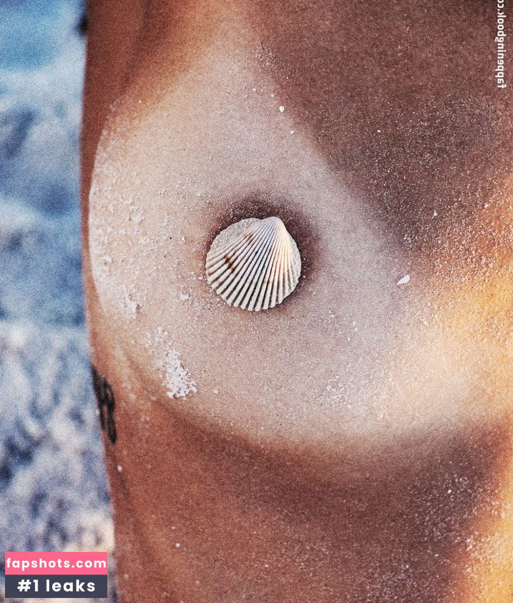 Erica Candice gallery photo #6