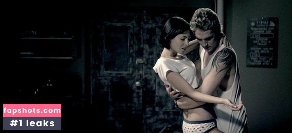 Erica Cox gallery photo #15