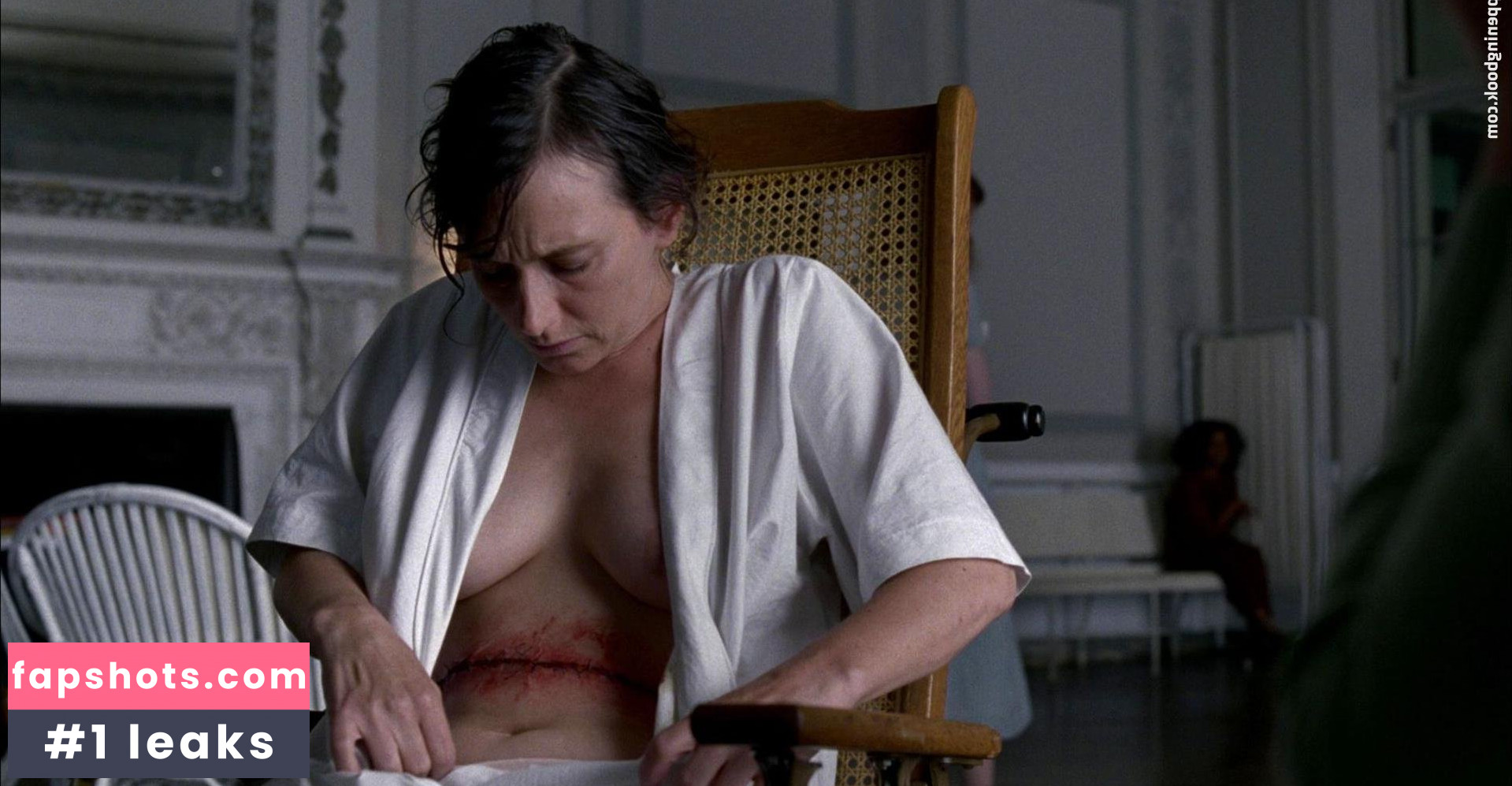 Erica Fae gallery photo #3