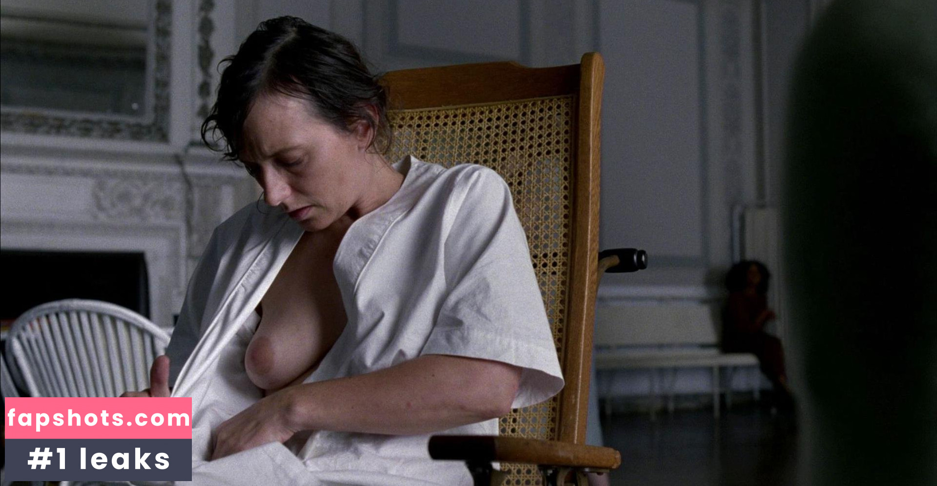 Erica Fae gallery photo #7