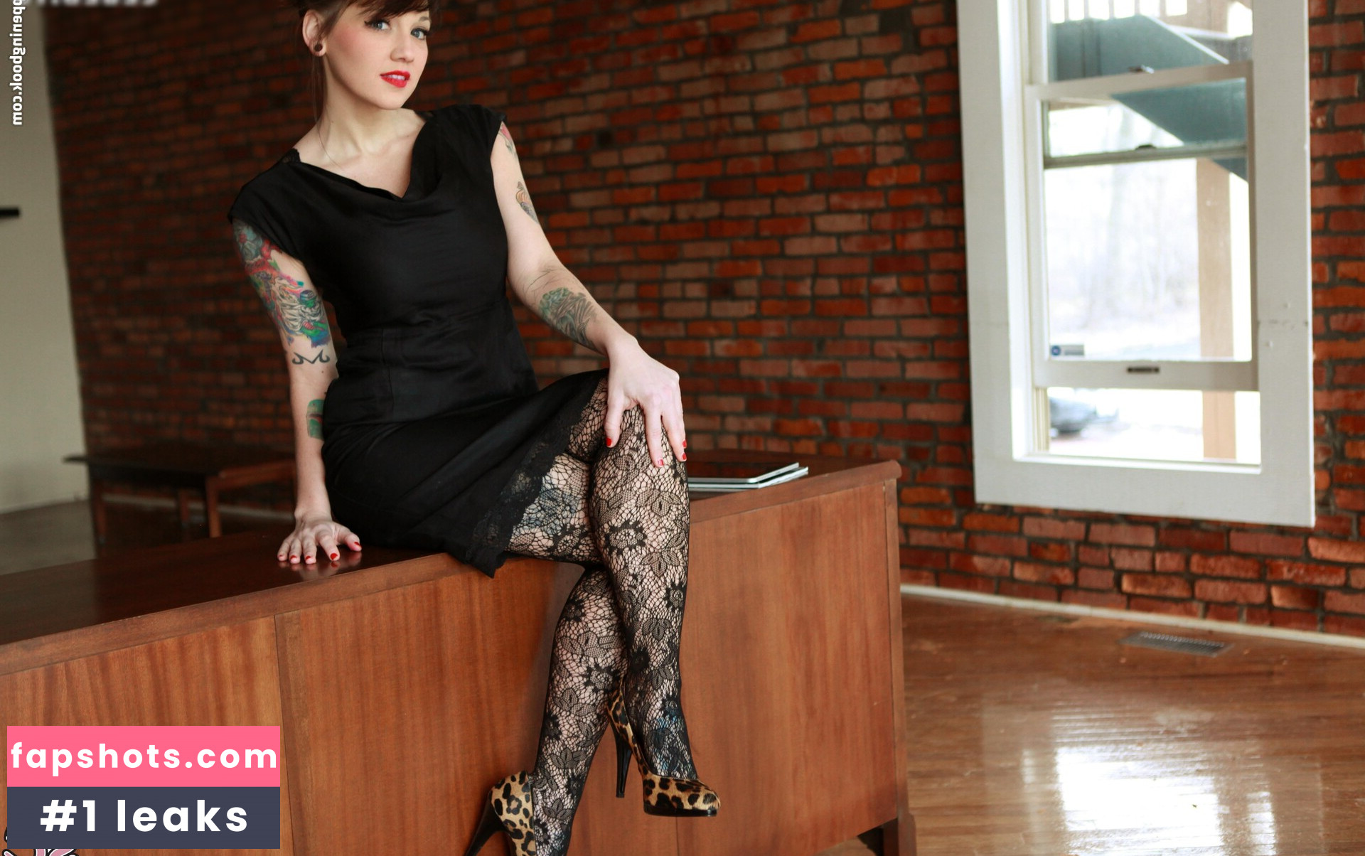 Erica Fett gallery photo #45