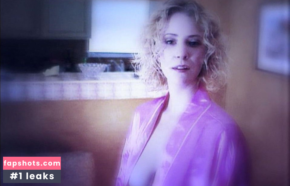 Erica Hanlon gallery photo #5