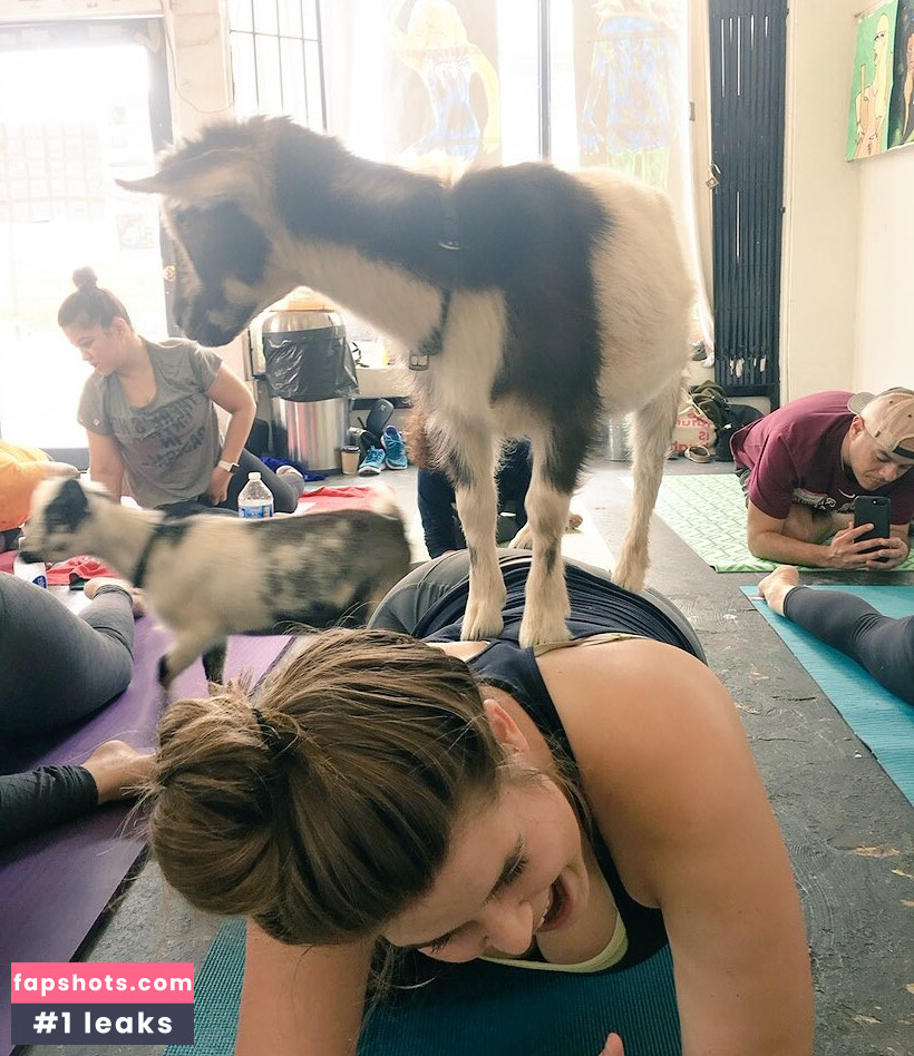 Erica Lindbeck gallery photo #76