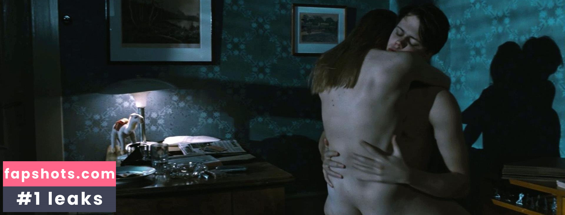 Erica Löfgren gallery photo #3