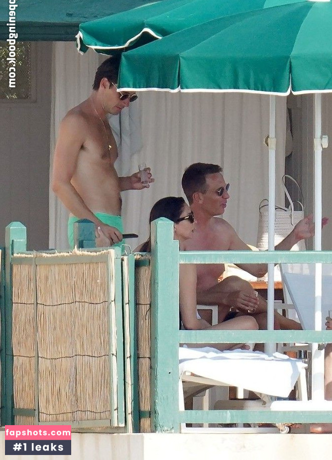 Erica Packer gallery photo #13