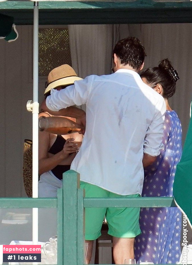 Erica Packer gallery photo #6