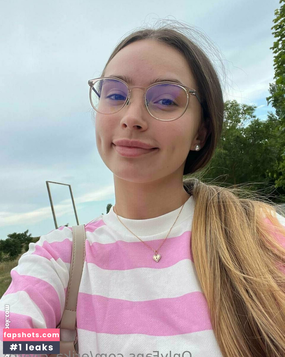 erika_cherry gallery photo #101