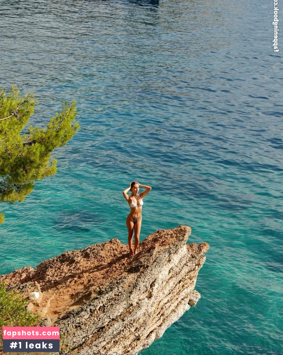 erika_cherry gallery photo #15