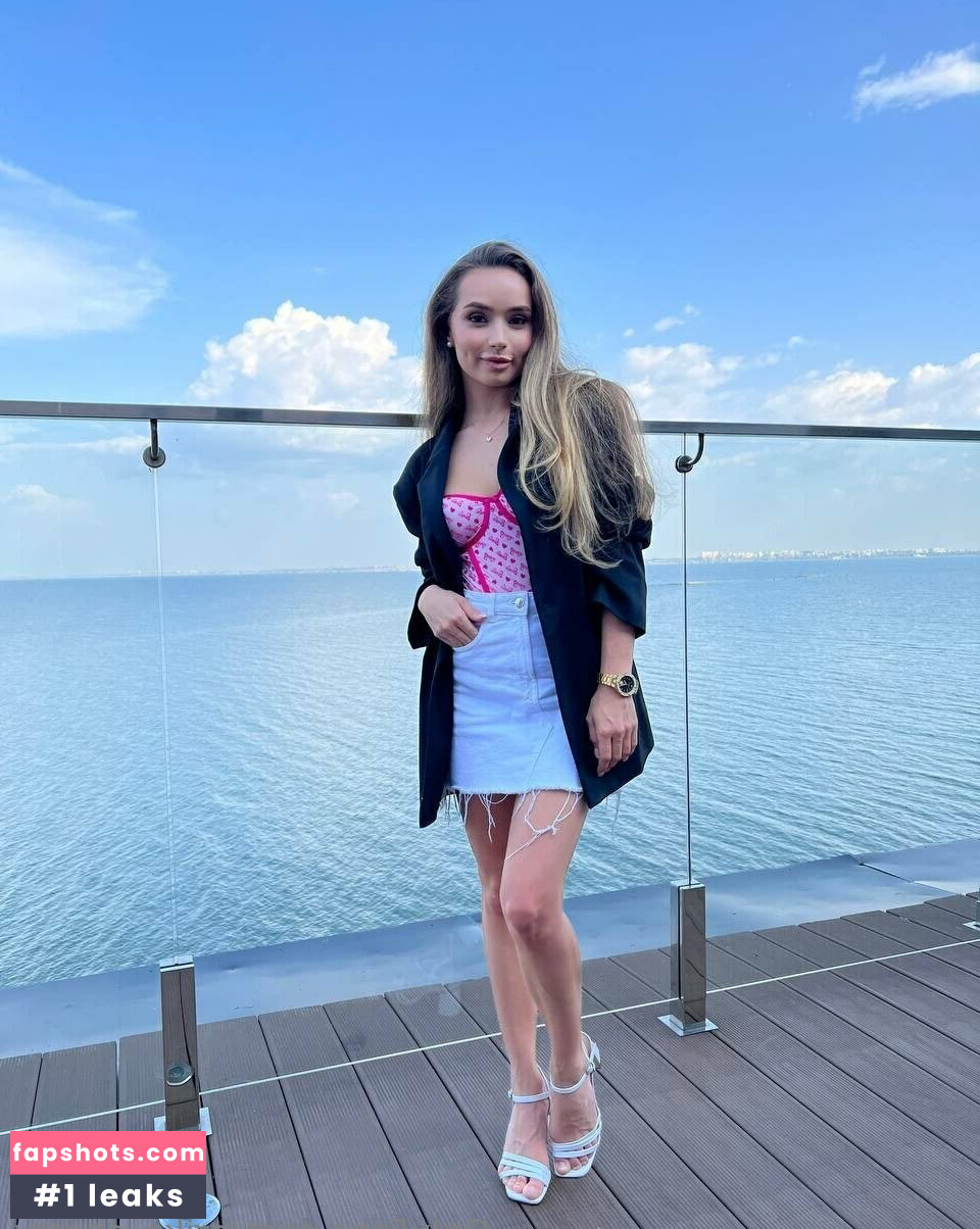 erika_cherry gallery photo #30