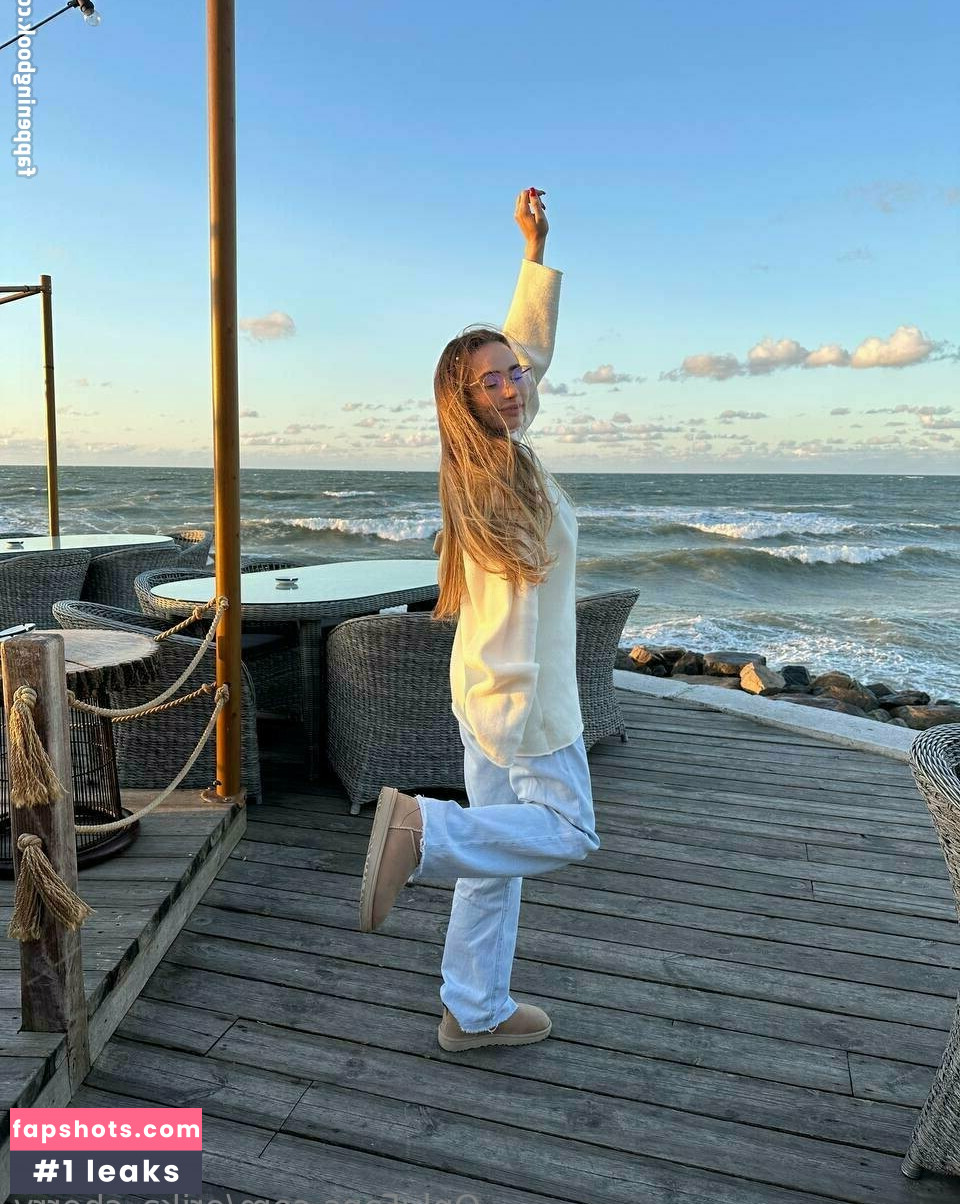 erika_cherry gallery photo #36