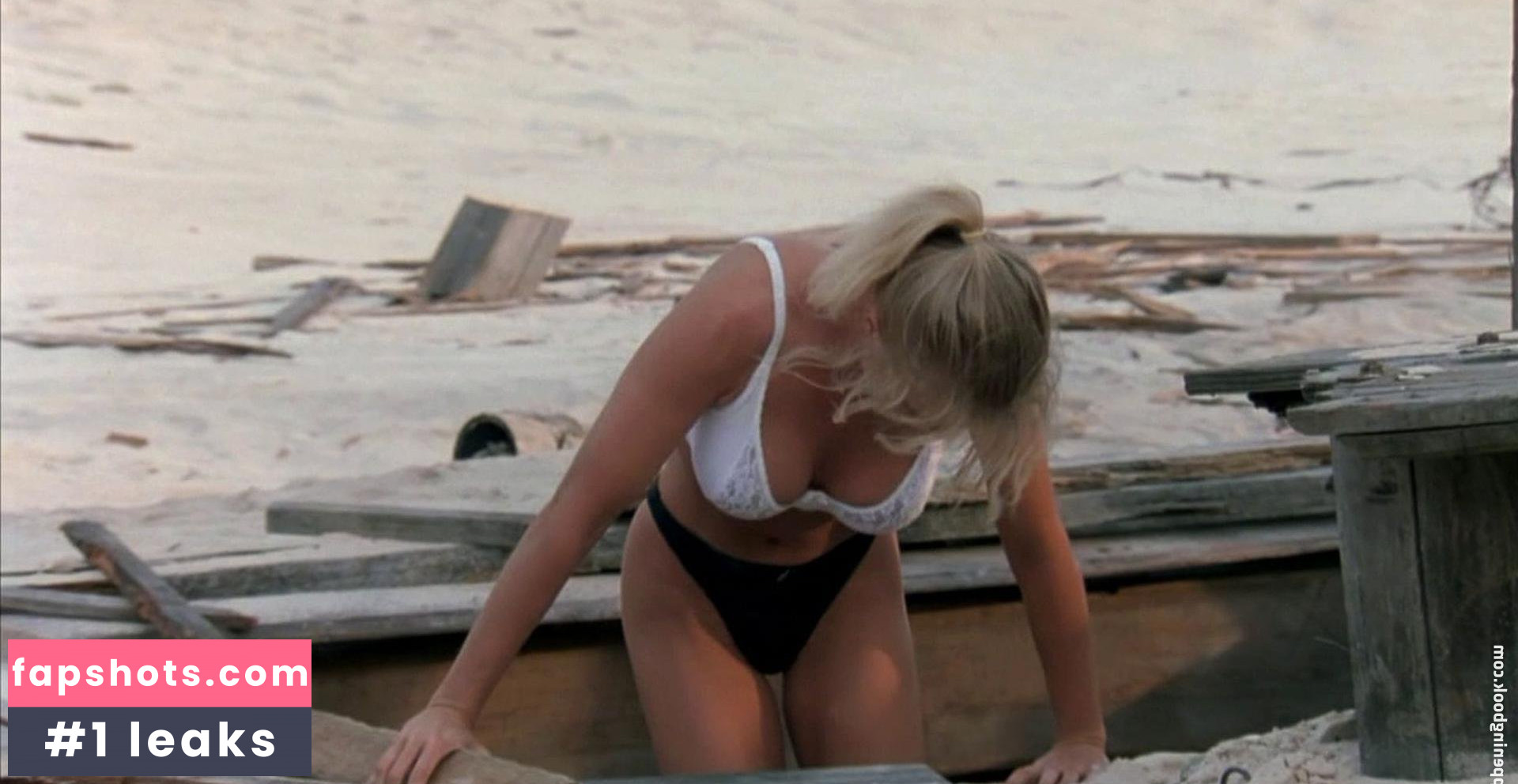 Erika Eleniak gallery photo #74