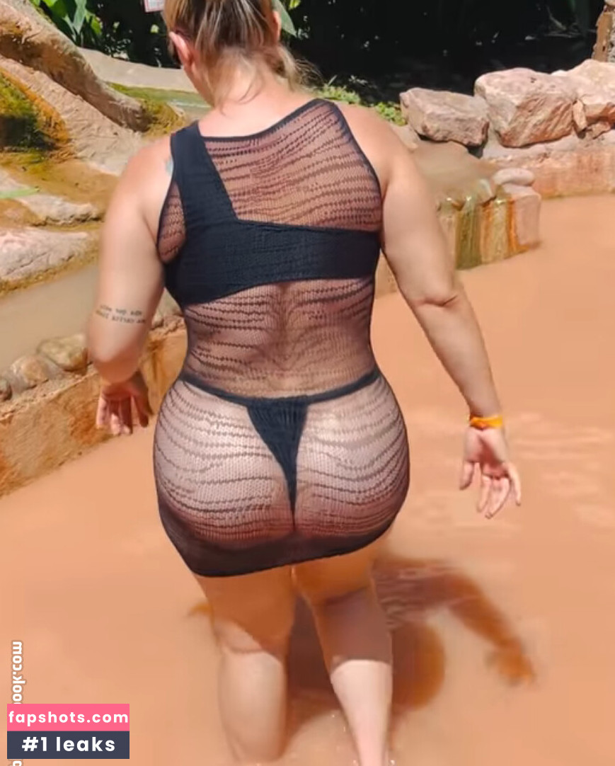 Erika Fierro gallery photo #6