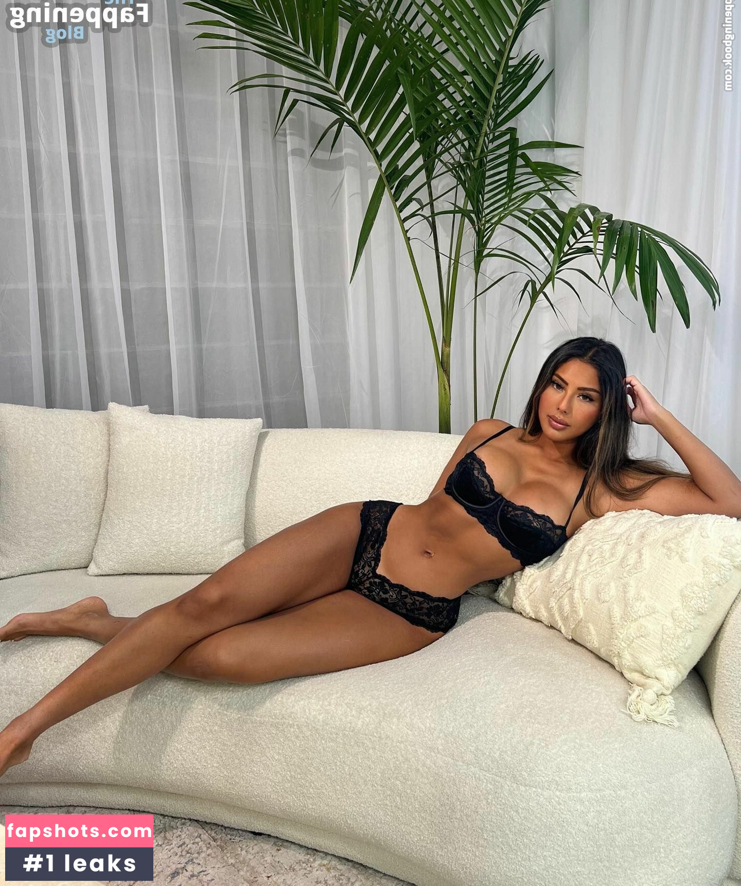 Erika Kitax gallery photo #13