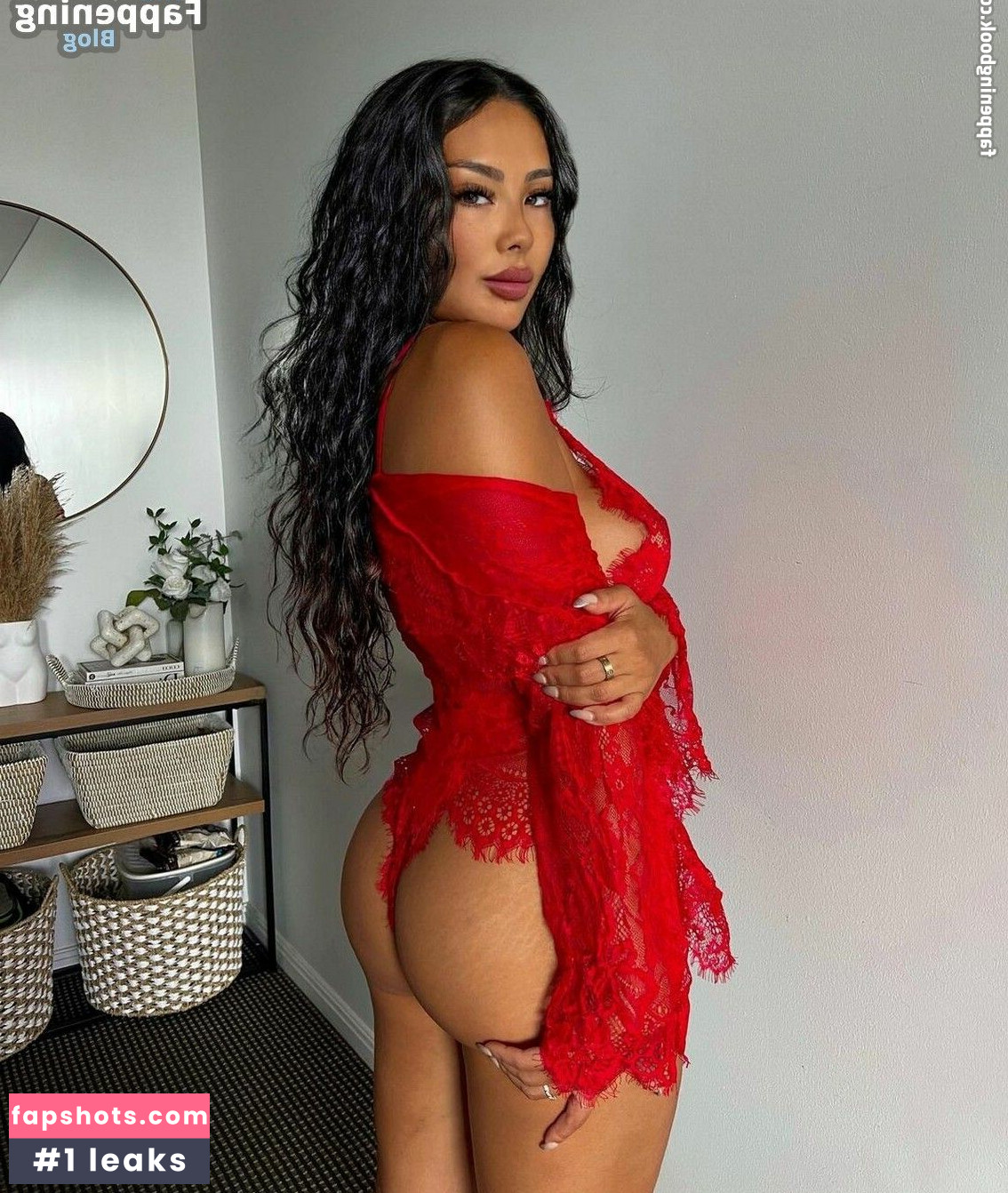 Erika Kitax gallery photo #24