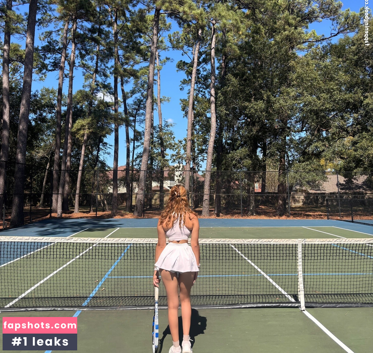 Erika M Diaz gallery photo #13