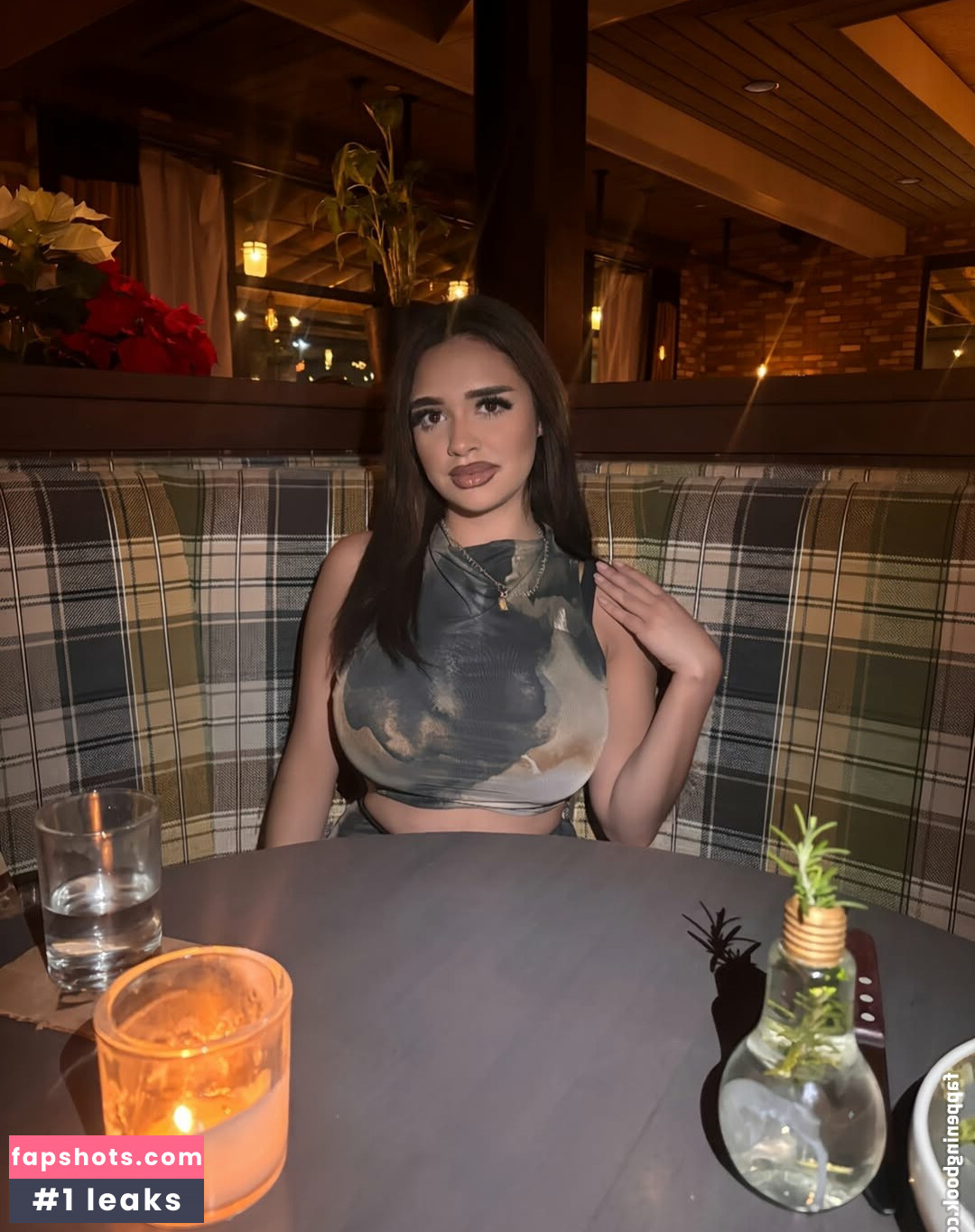 Erika M Diaz gallery photo #6