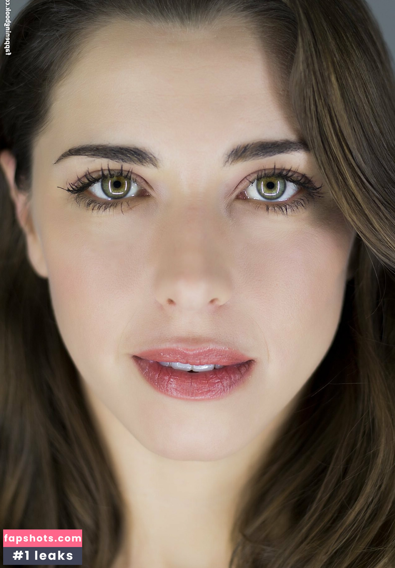 Erika Sanz gallery photo #26