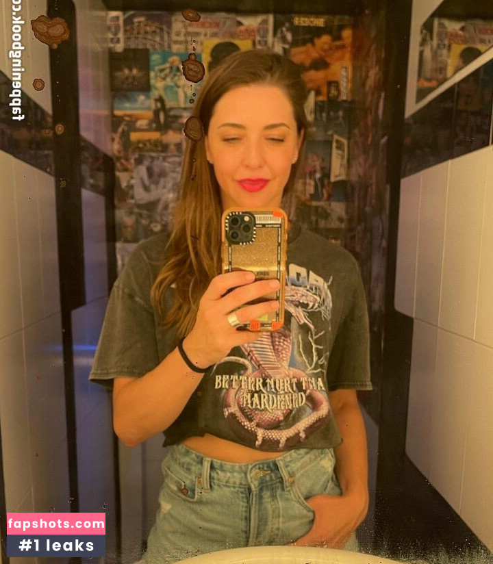 Erika Sanz gallery photo #4