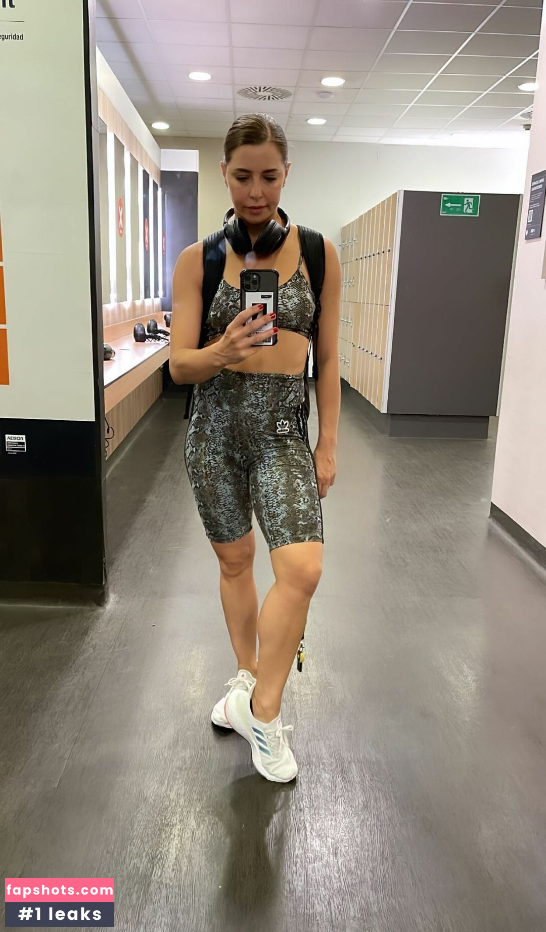 Erika Sanz gallery photo #40