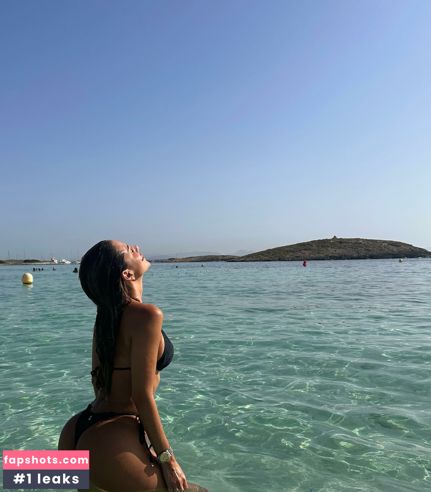 Erika Schneider gallery photo #20