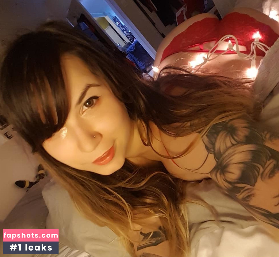 Erika Szabo gallery photo #11