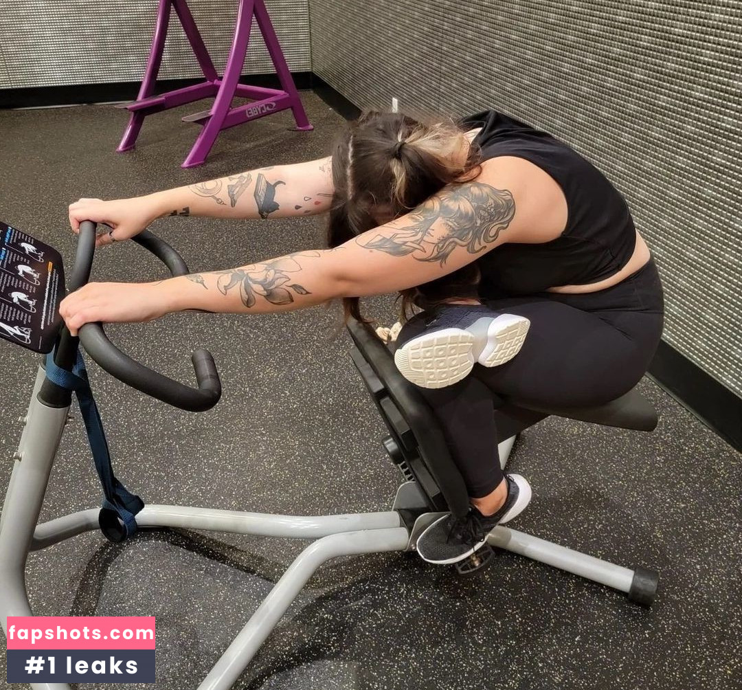 Erika Szabo gallery photo #20