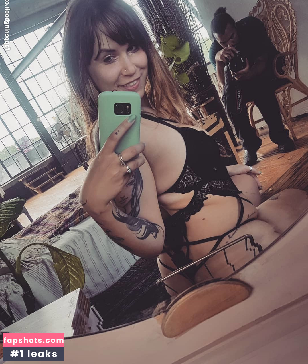 Erika Szabo gallery photo #32