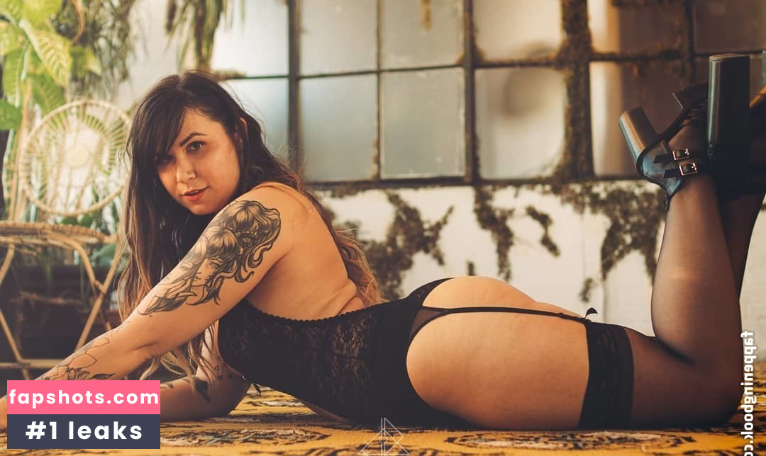 Erika Szabo gallery photo #9