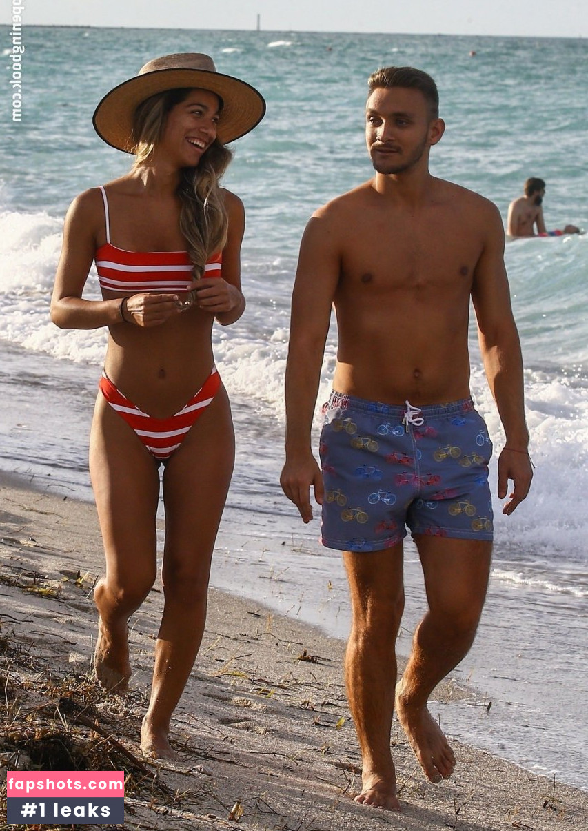 Erika Wheaton gallery photo #53