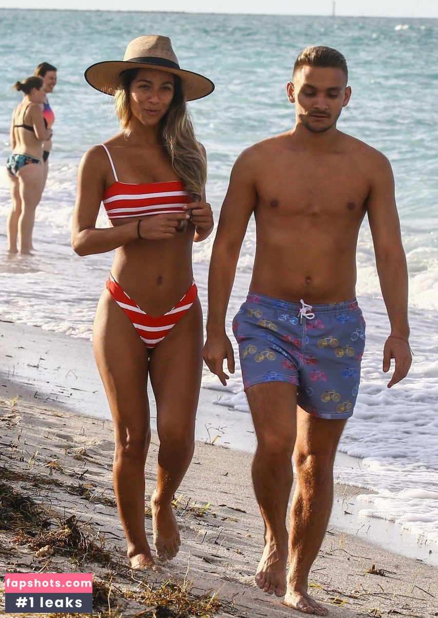 Erika Wheaton gallery photo #57