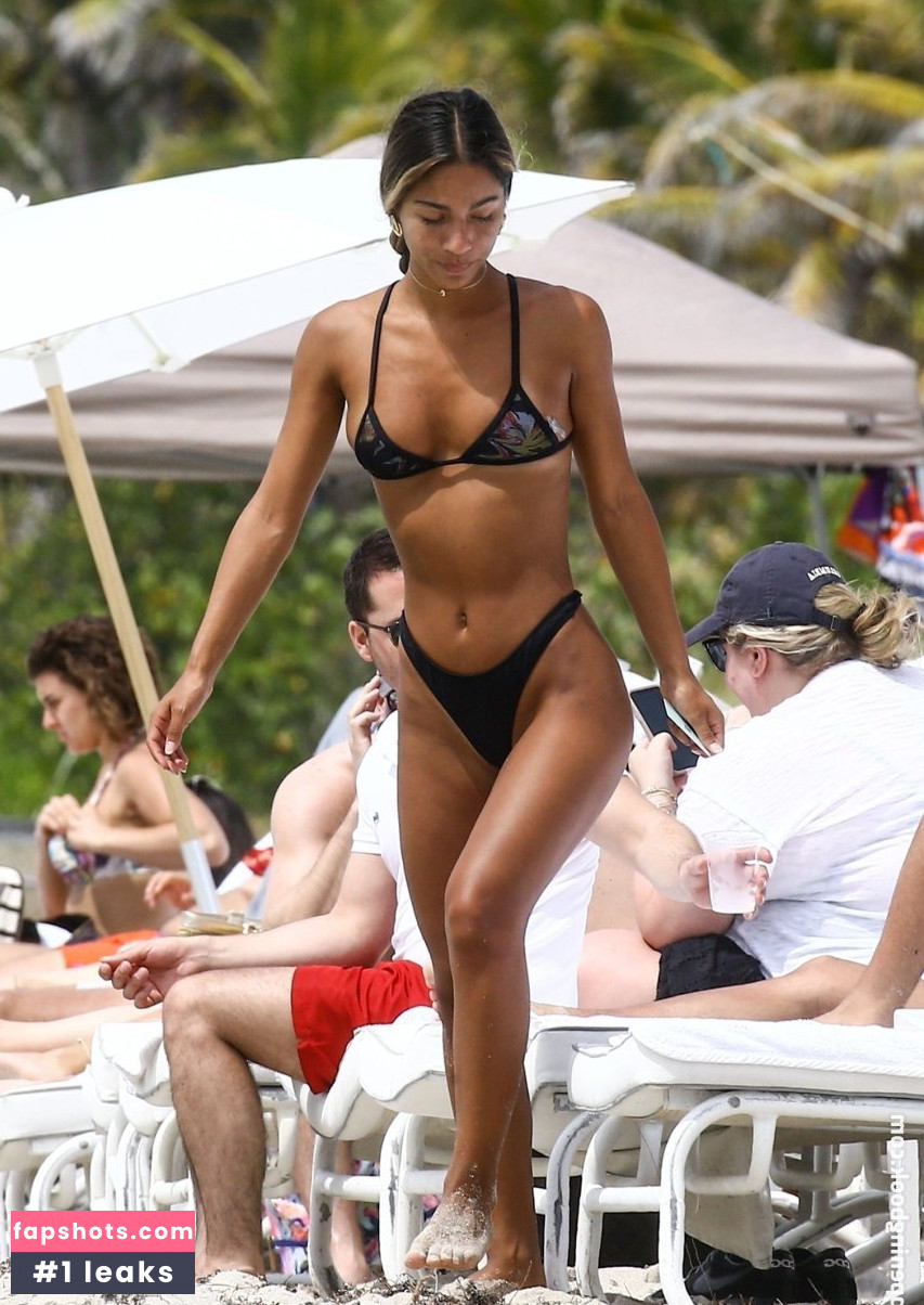 Erika Wheaton gallery photo #79