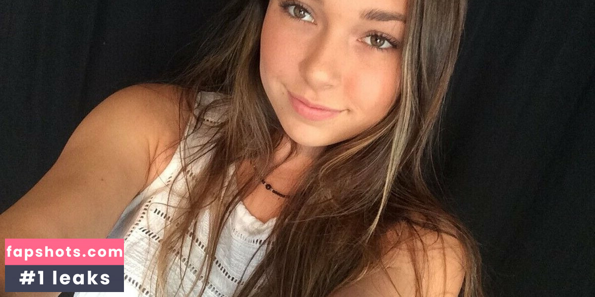 Erin Ashford gallery photo #148