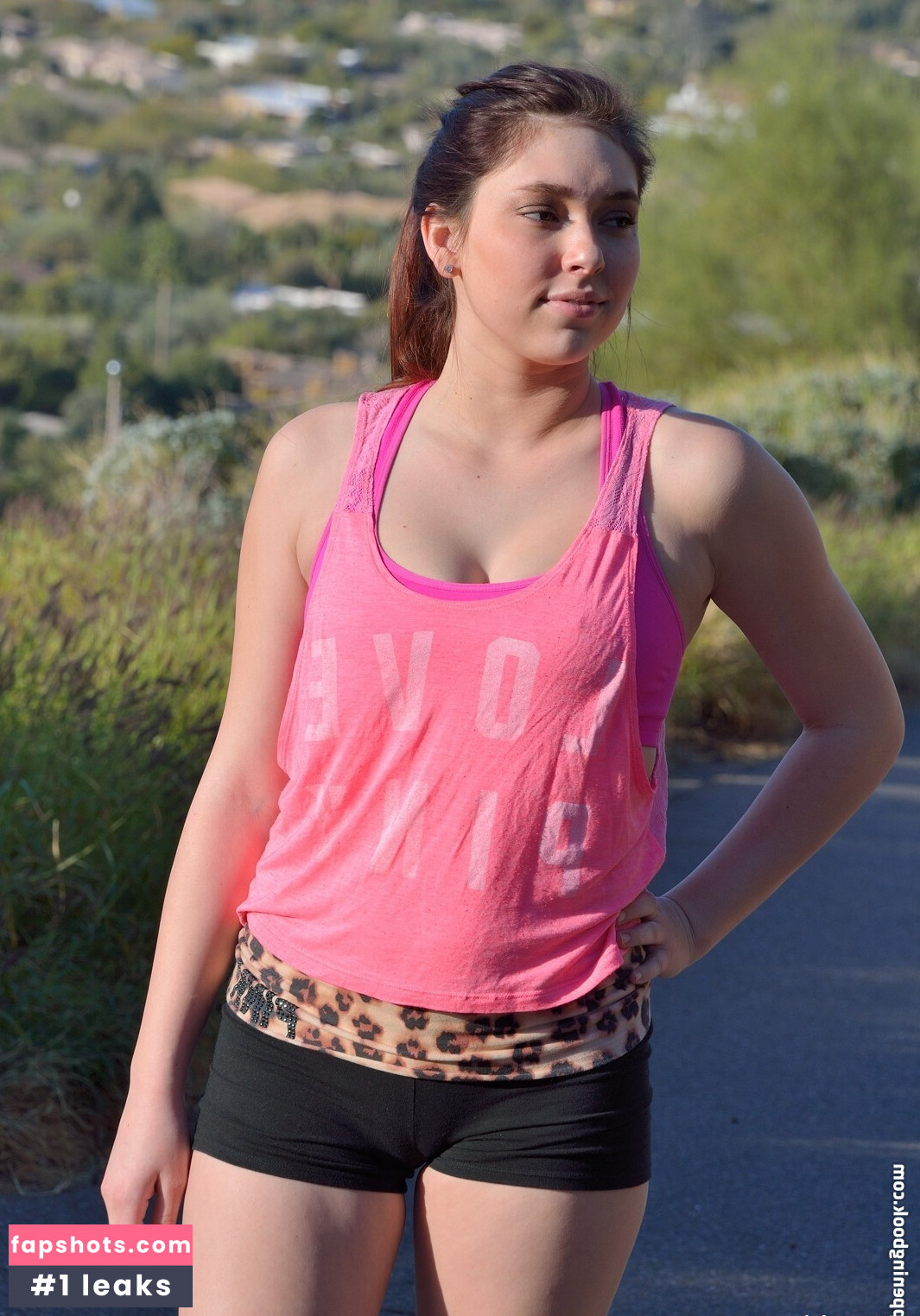 Erin Ashford gallery photo #389