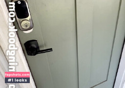 Erin Ashford gallery photo #51