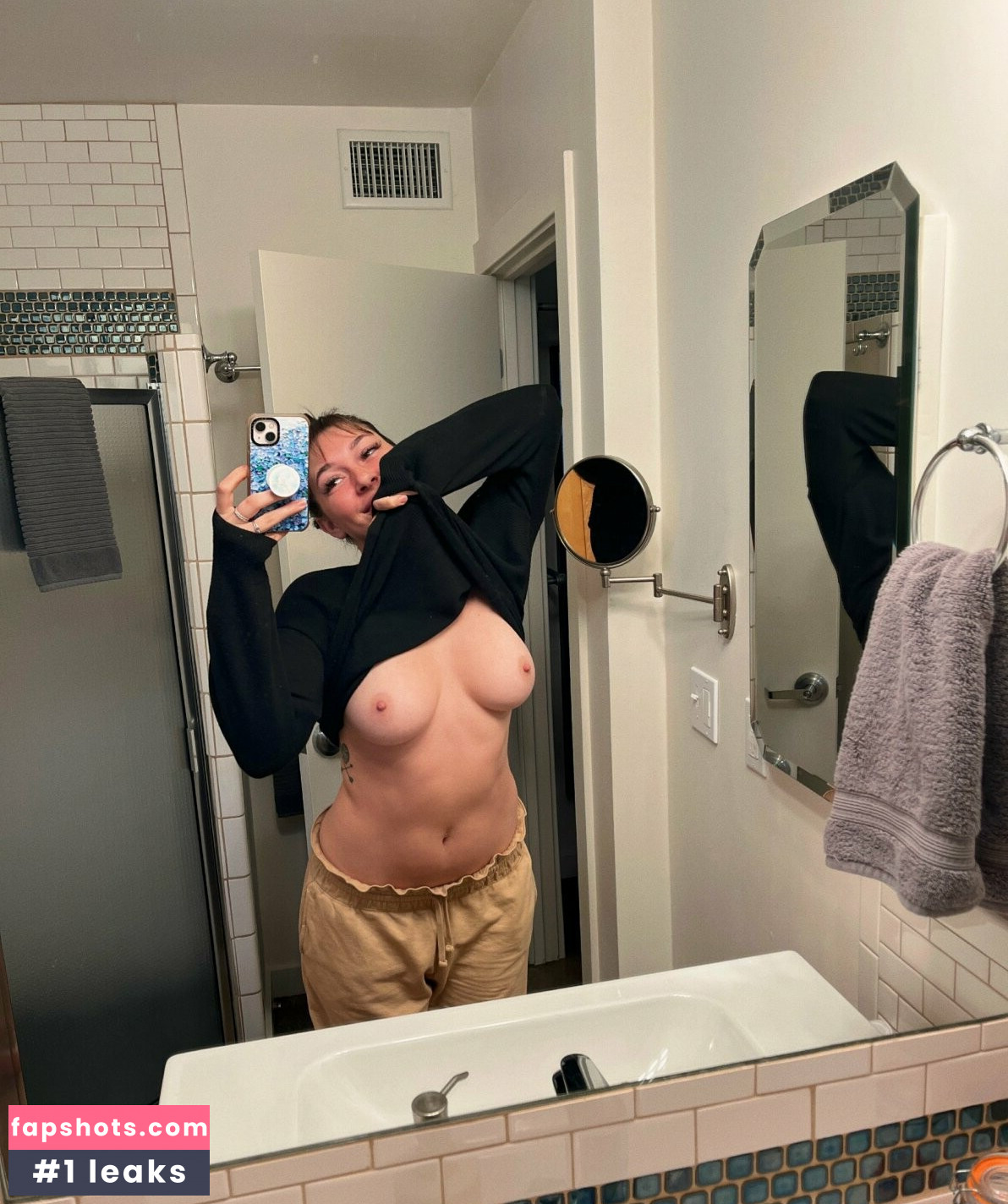 Erin Ashford gallery photo #96