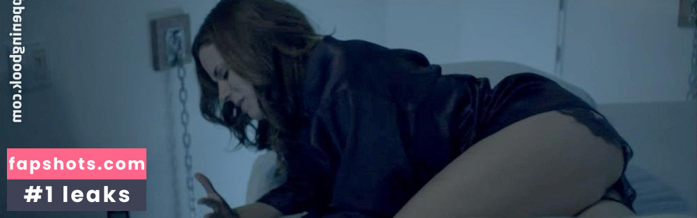 Erin Cardillo gallery photo #2