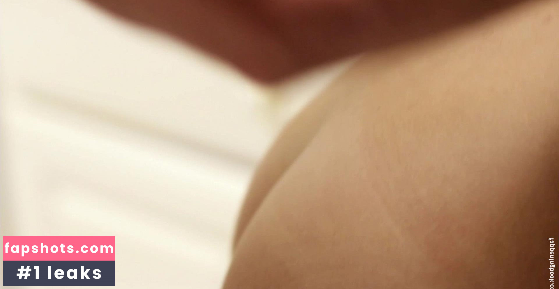 Erin Cline gallery photo #4