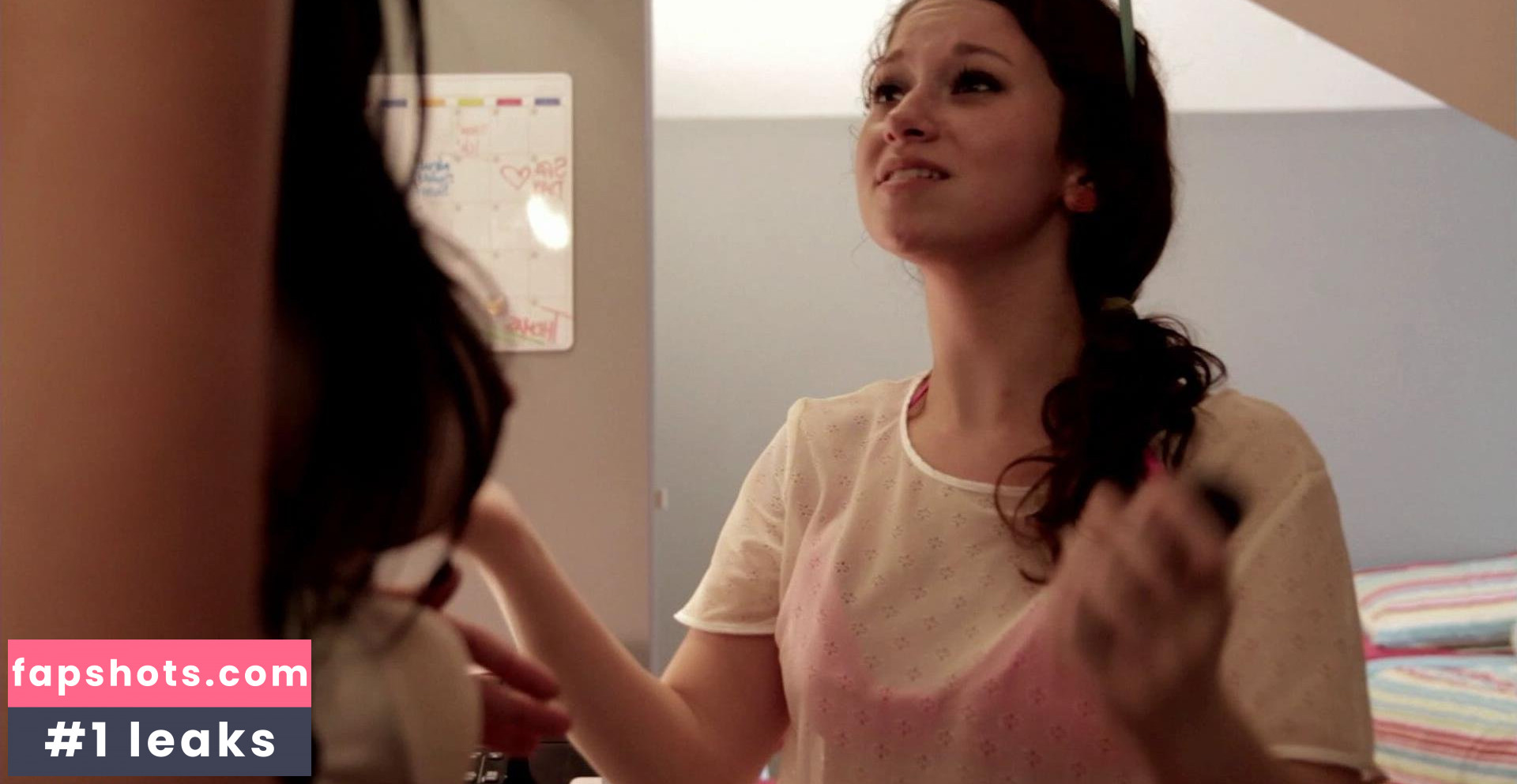 Erin Cline gallery photo #5