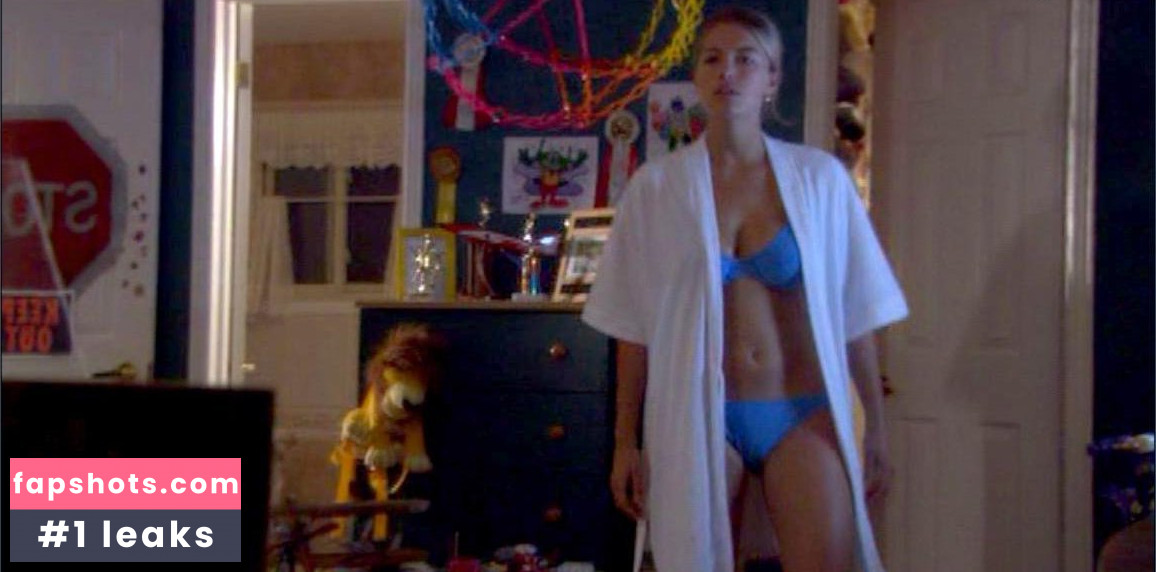 Erin Davis gallery photo #8