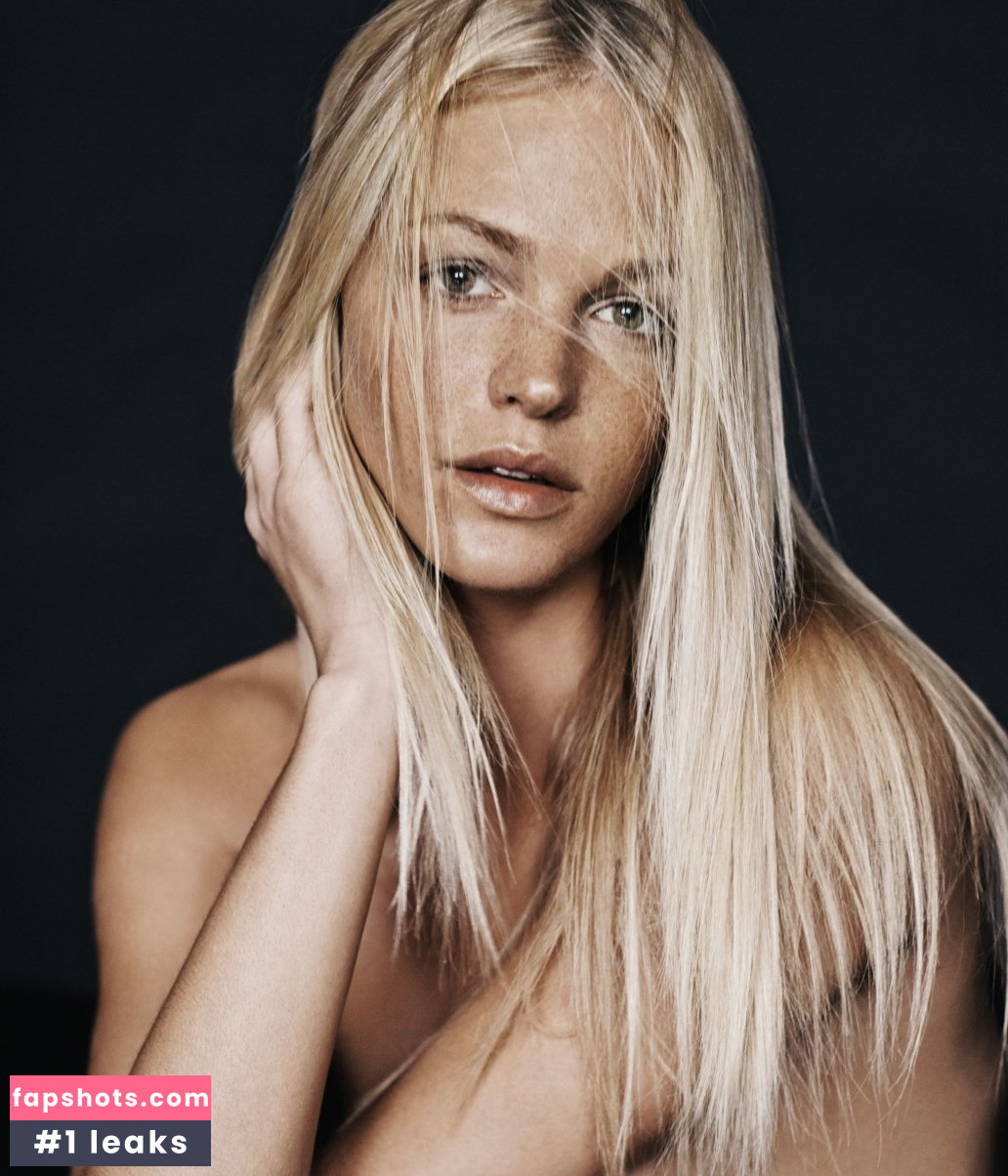 Erin Heatherton gallery photo #105