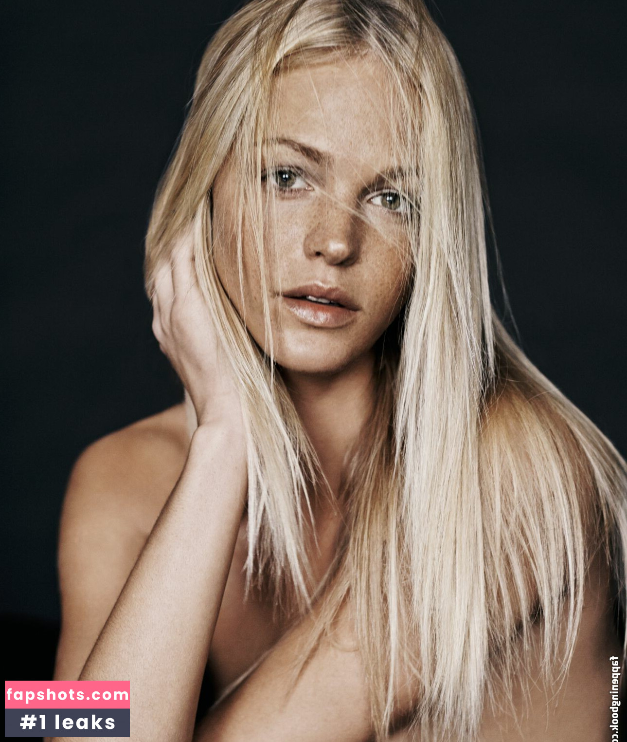 Erin Heatherton gallery photo #3