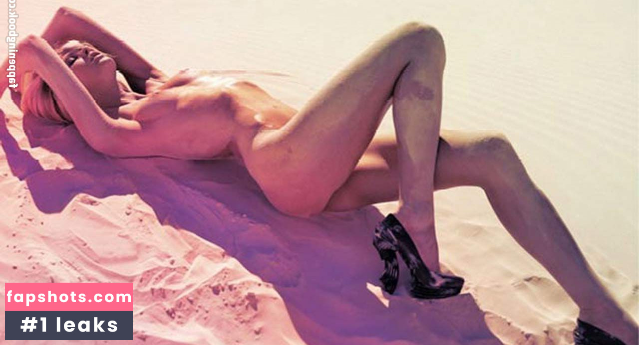 Erin Heatherton gallery photo #77