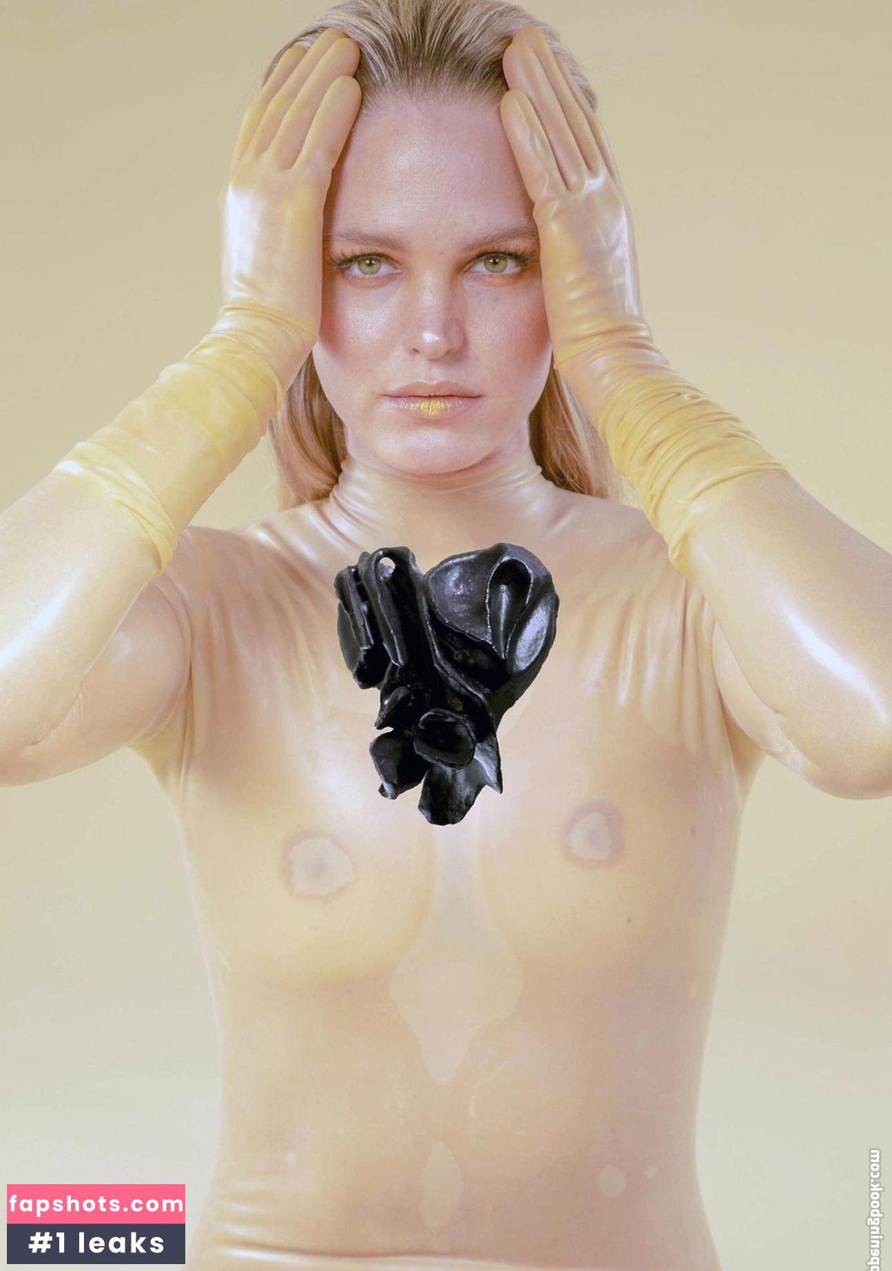 Erin Heatherton gallery photo #88