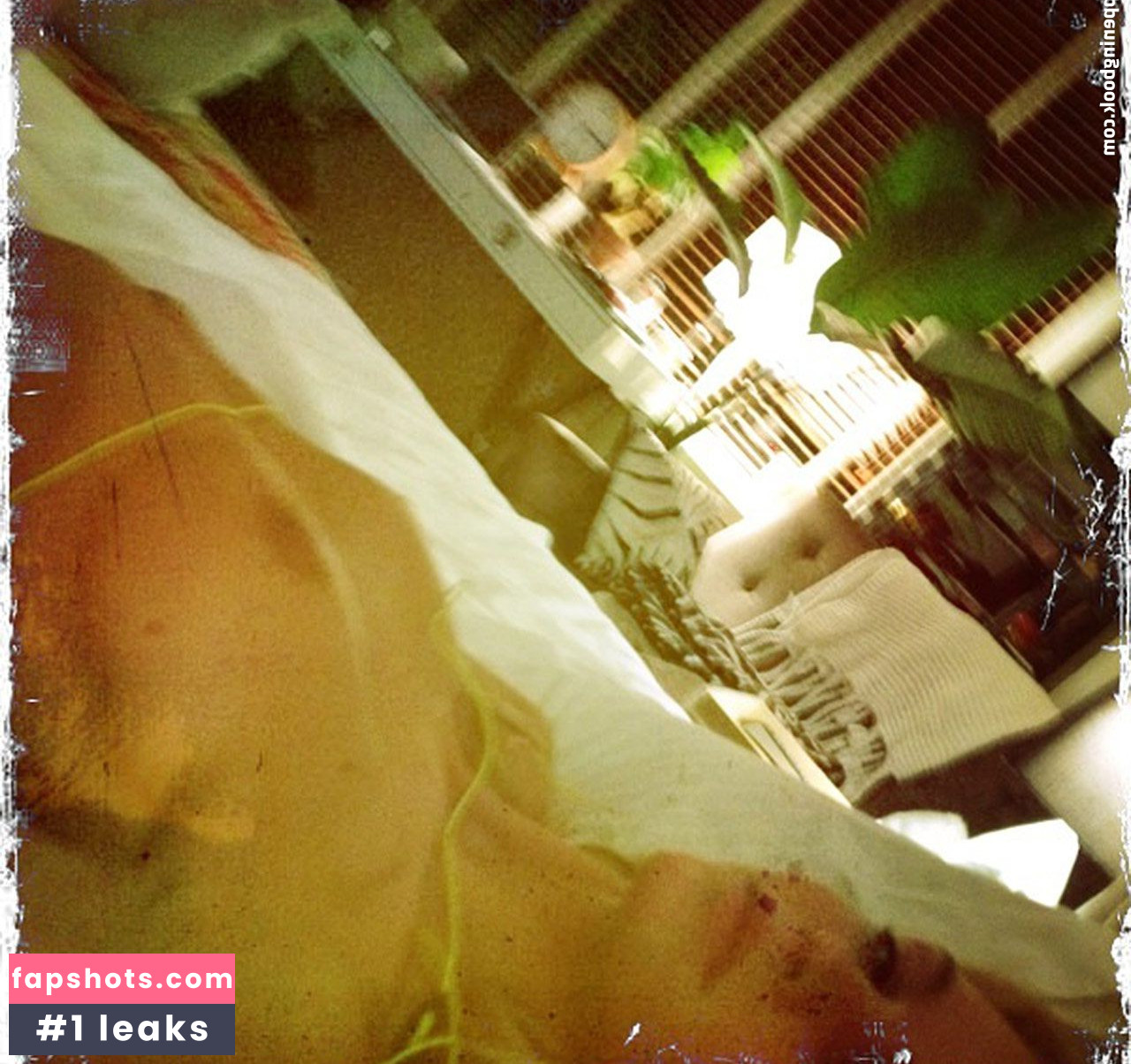 Erin Heatherton gallery photo #89