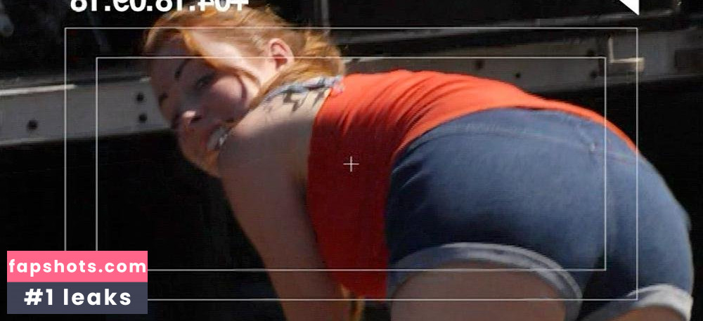 Erin Howie nude babe gallery