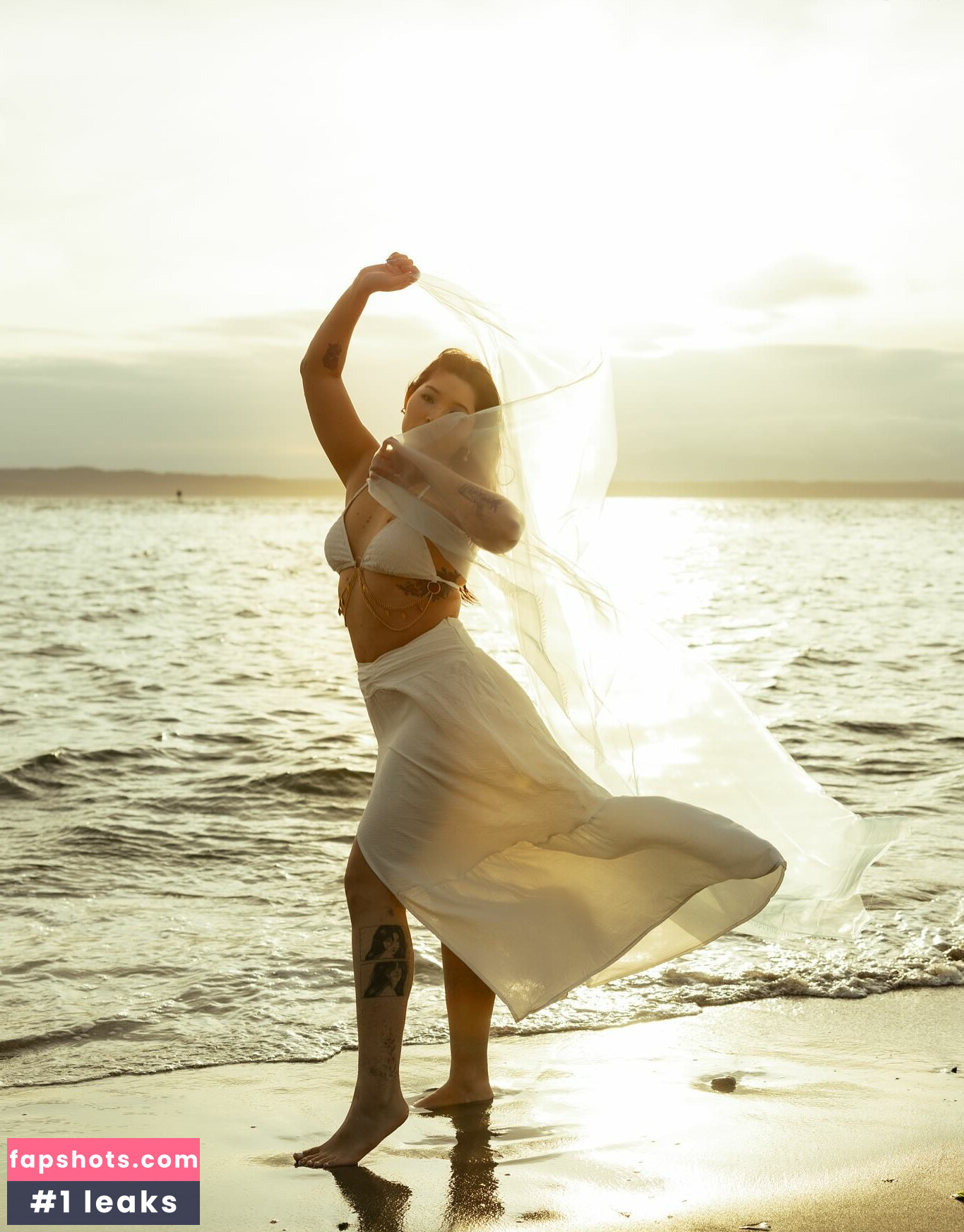 Erin Li gallery photo #28