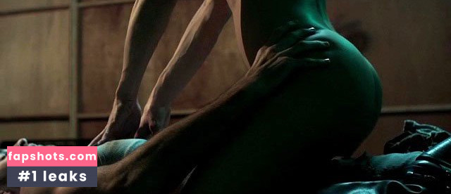 Erin Marie Garrett gallery photo #3