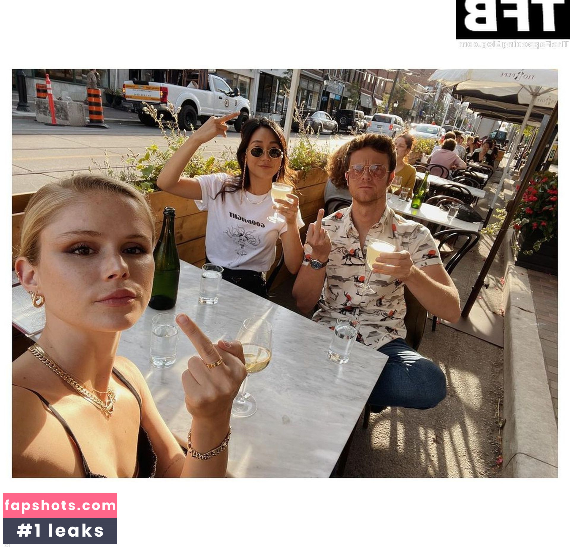 Erin Moriarty Nahé úniky fotek pouze od fanoušků #325 - Fapshots