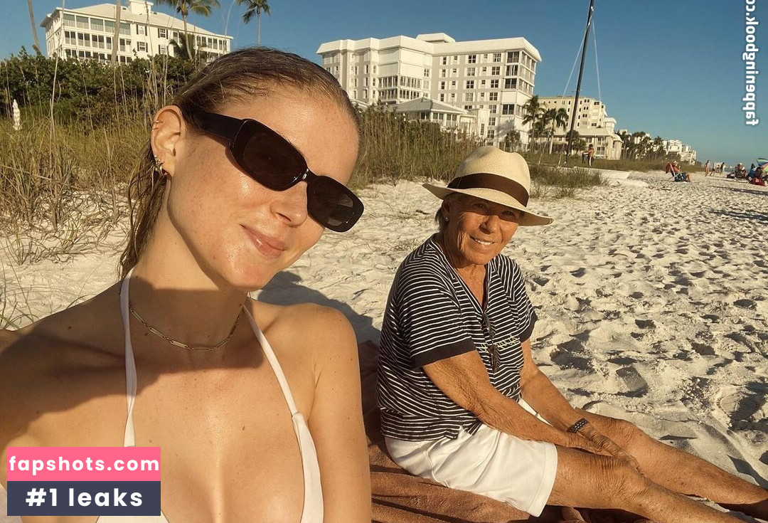 Erin Moriarty Nahé úniky fotek pouze od fanoušků #342 - Fapshots